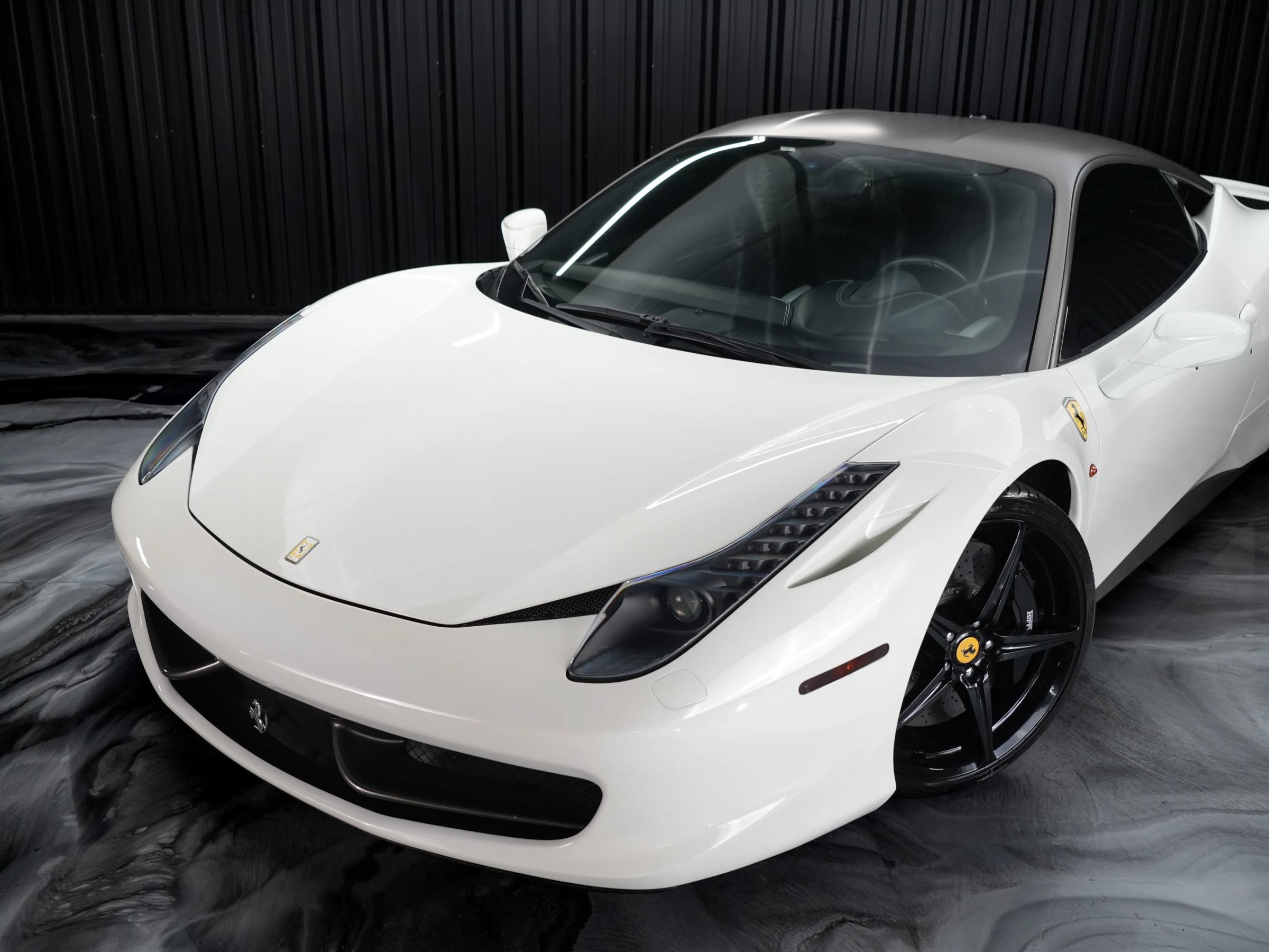 Used 2010 Ferrari 458 Italia Coupe RWD image 4