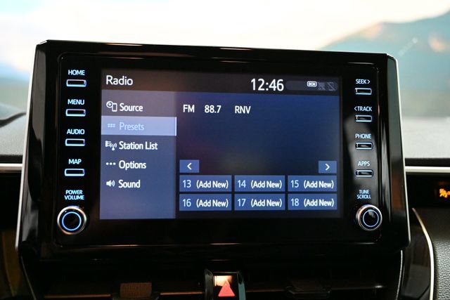 Used 2020 Toyota Corolla LE w/ LE Premium Package FWD image 30