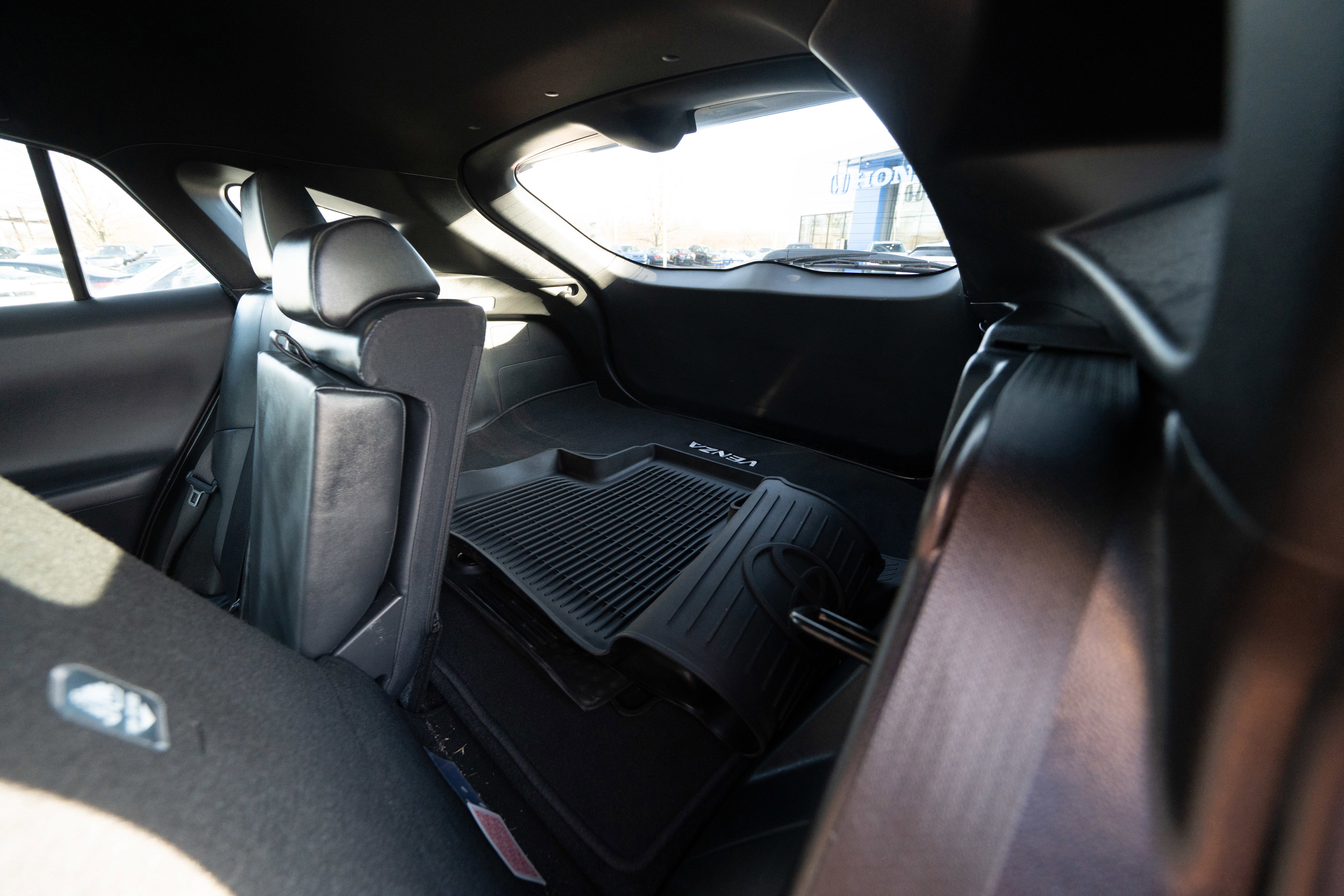 Used 2021 Toyota Venza Limited w/ Advanced Technology Package image 24