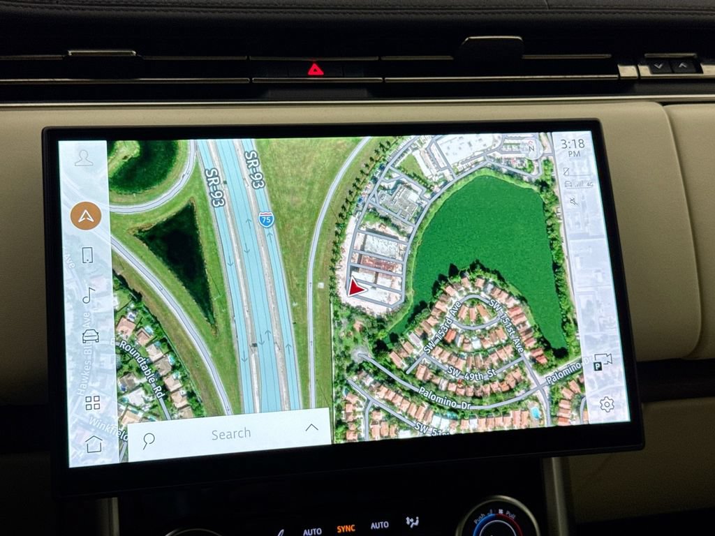 Certified 2023 Land Rover Range Rover SE AWD/4WD image 13