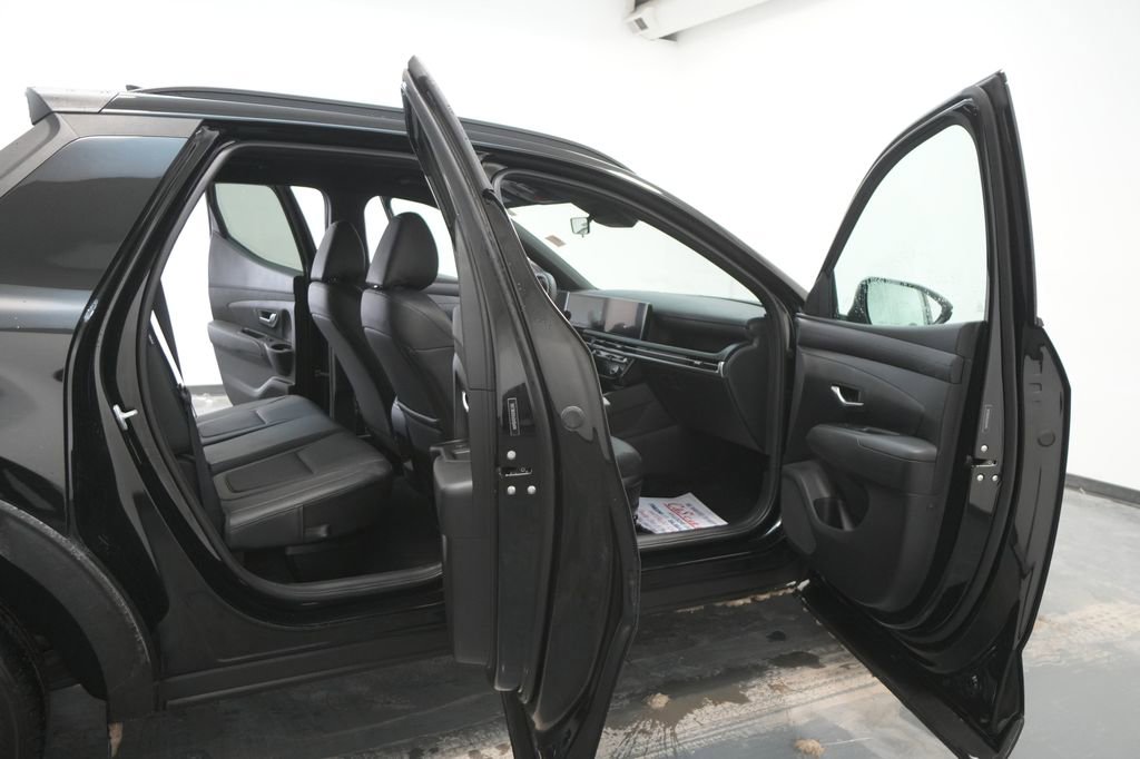 Used 2025 Hyundai Santa Cruz SEL image 25
