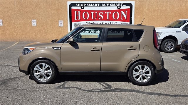 Used 2015 Kia Soul + FWD image 1