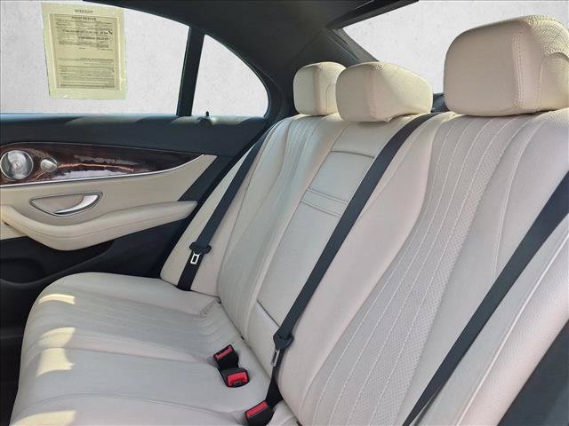 Used 2018 Mercedes-Benz E 300 image 21