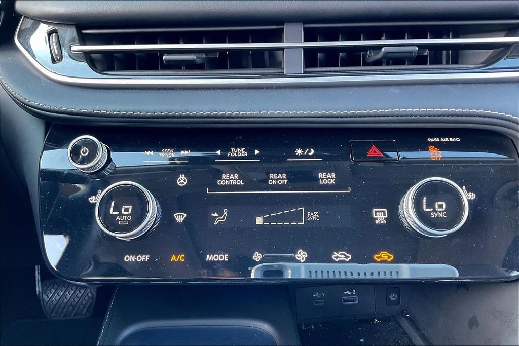 Used 2025 INFINITI QX60 Pure image 31