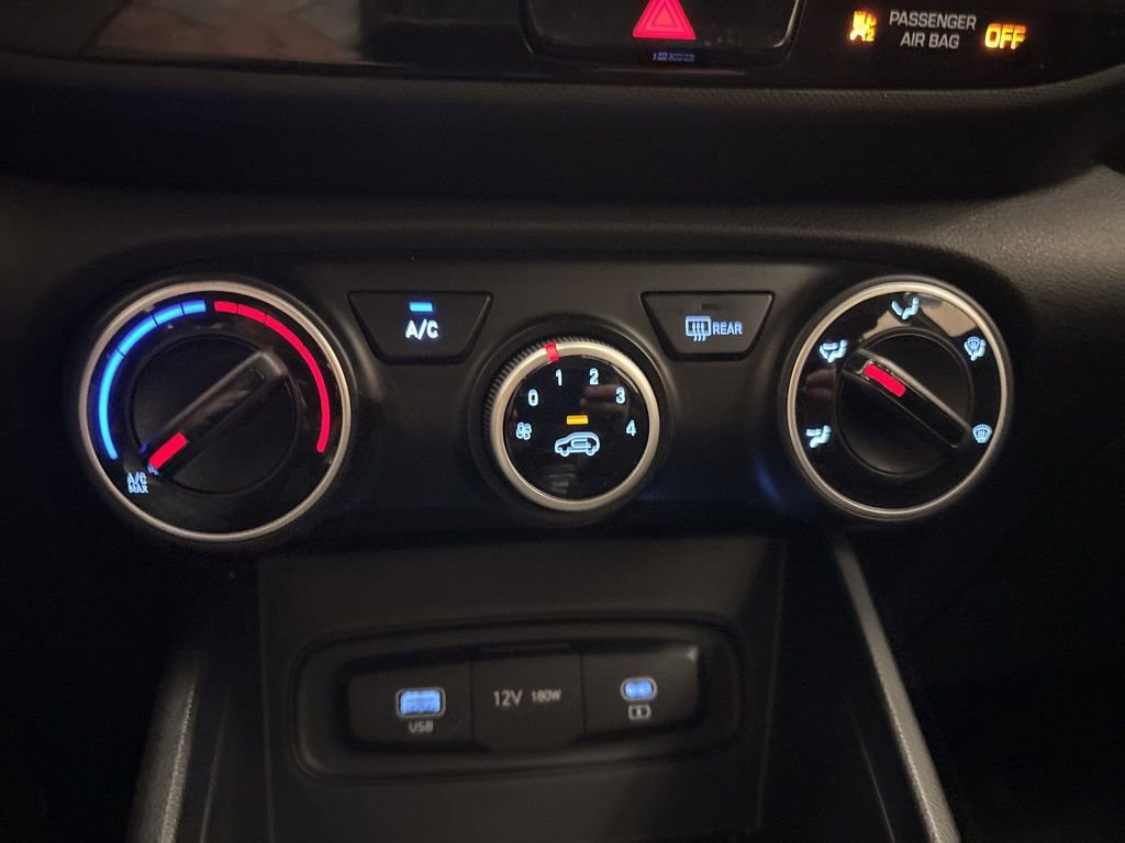 Certified 2026 Hyundai Venue SE image 19