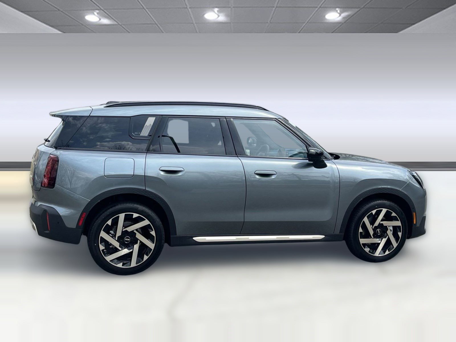 Used 2025 MINI Cooper Countryman S w/ Comfort Package Max image 7