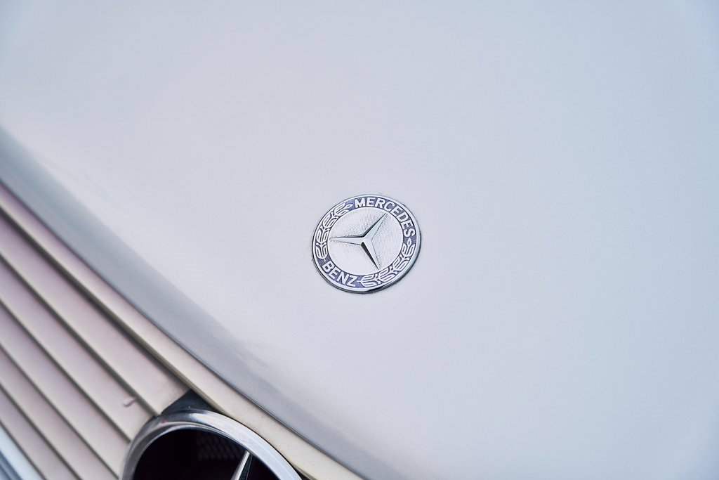 Used 2002 Mercedes-Benz SL 500 w/ SL2 Option Pkg image 7