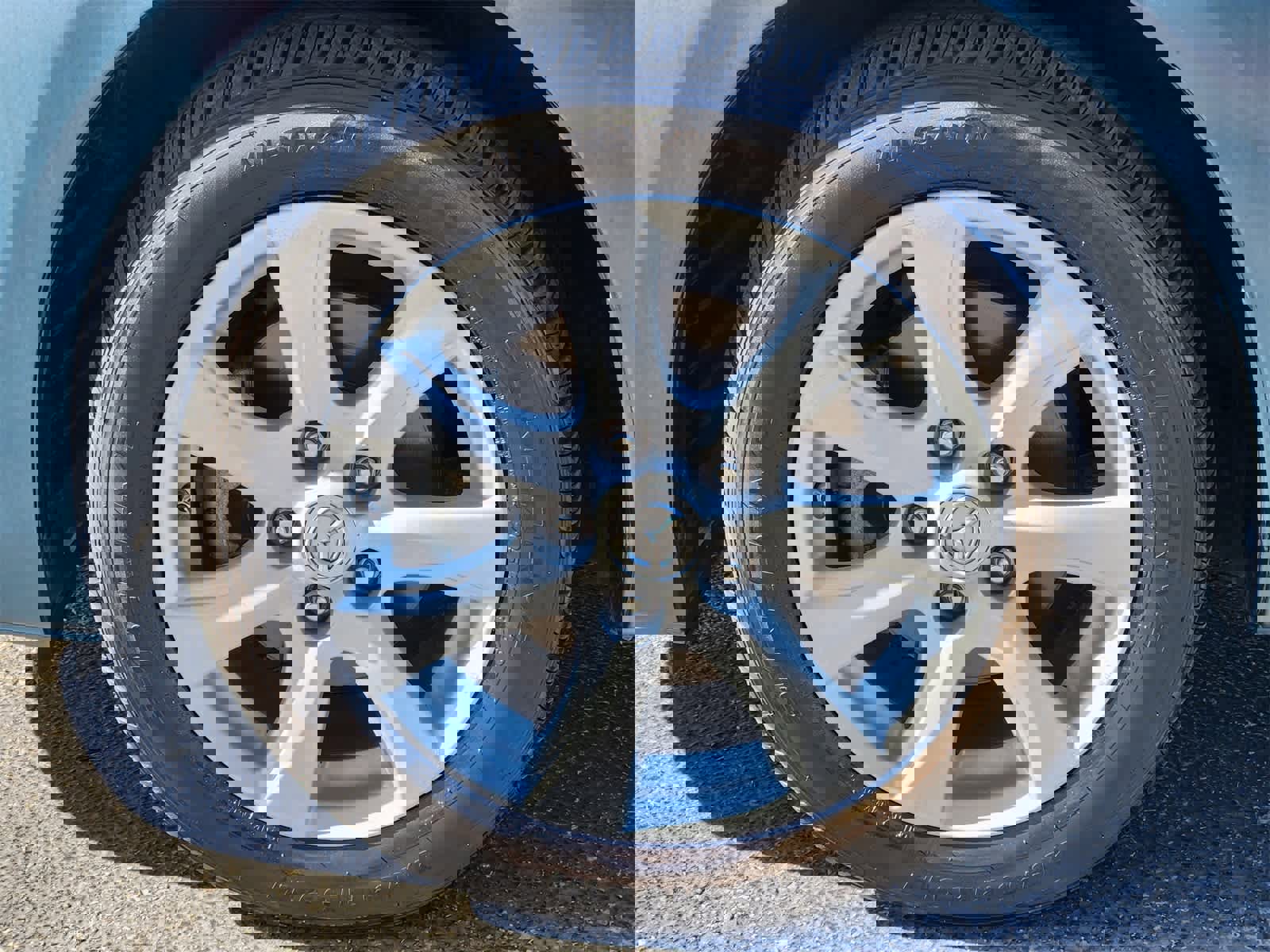 Used 2010 MAZDA MAZDA3 i Touring image 9