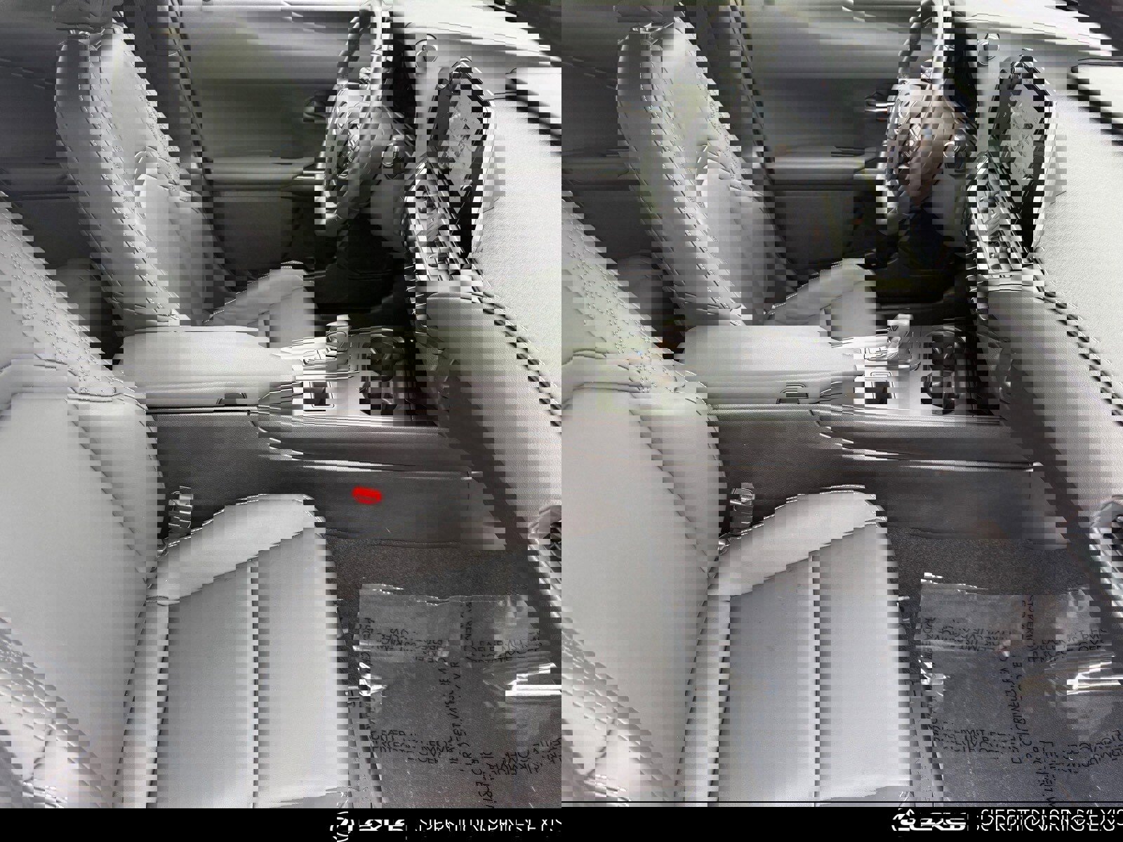 Certified 2025 Lexus UX 300h FWD image 32