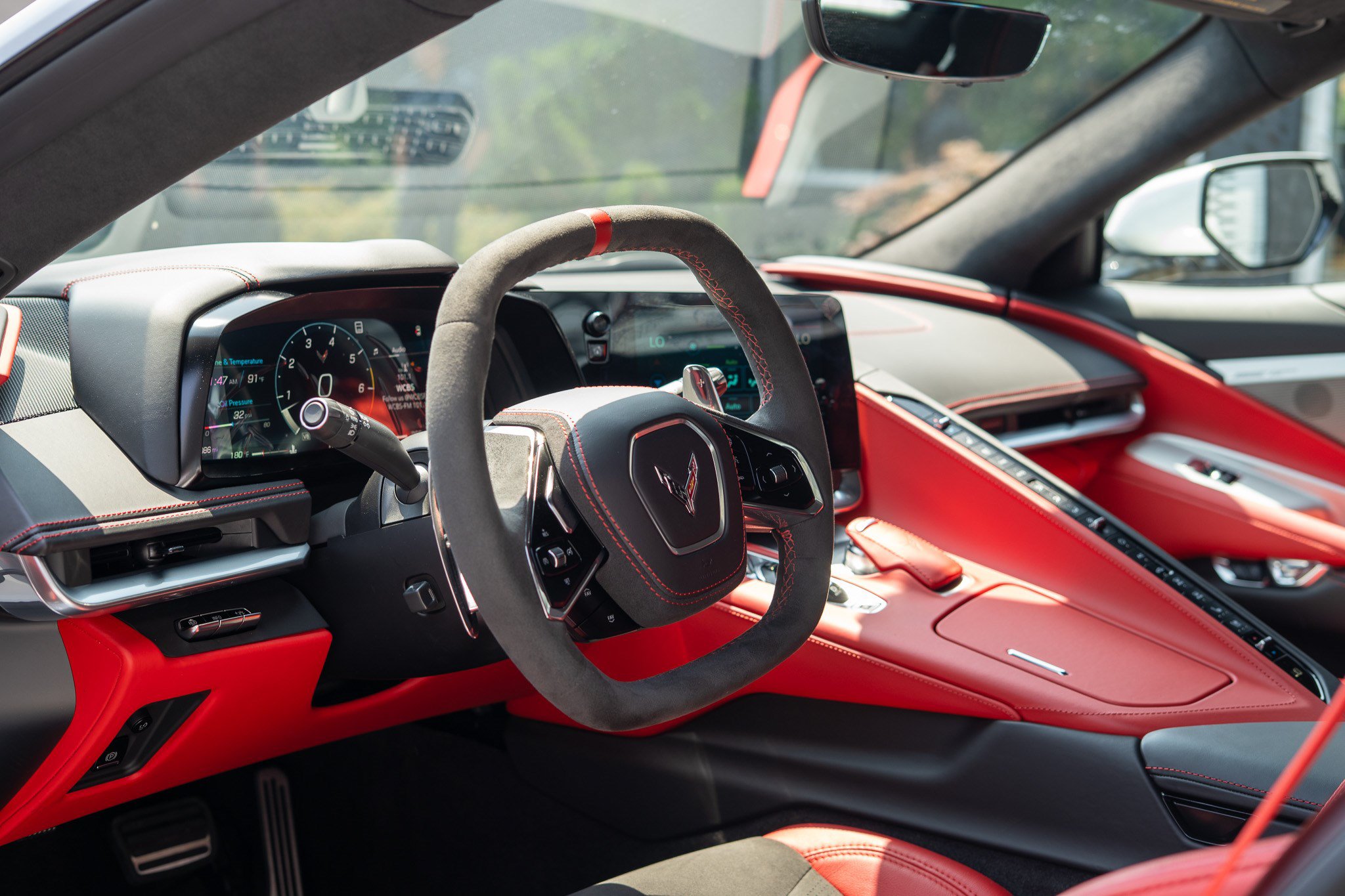 Used 2023 Chevrolet Corvette Stingray Premium Conv w/ Z51 Performance Package RWD image 12