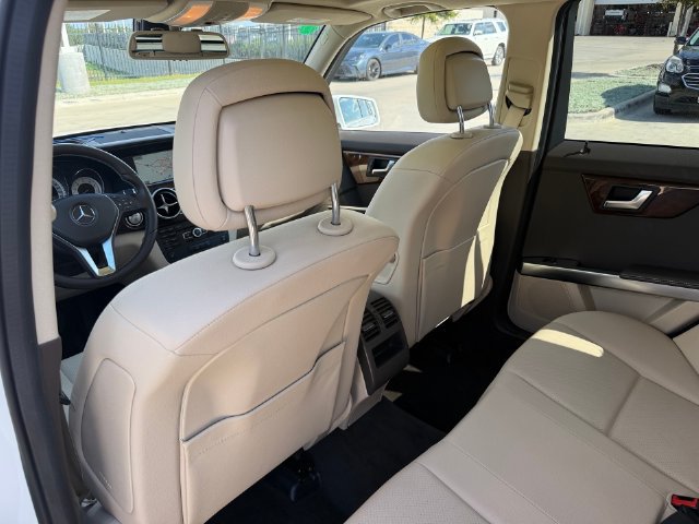 Used 2015 Mercedes-Benz GLK 350 2WD image 24