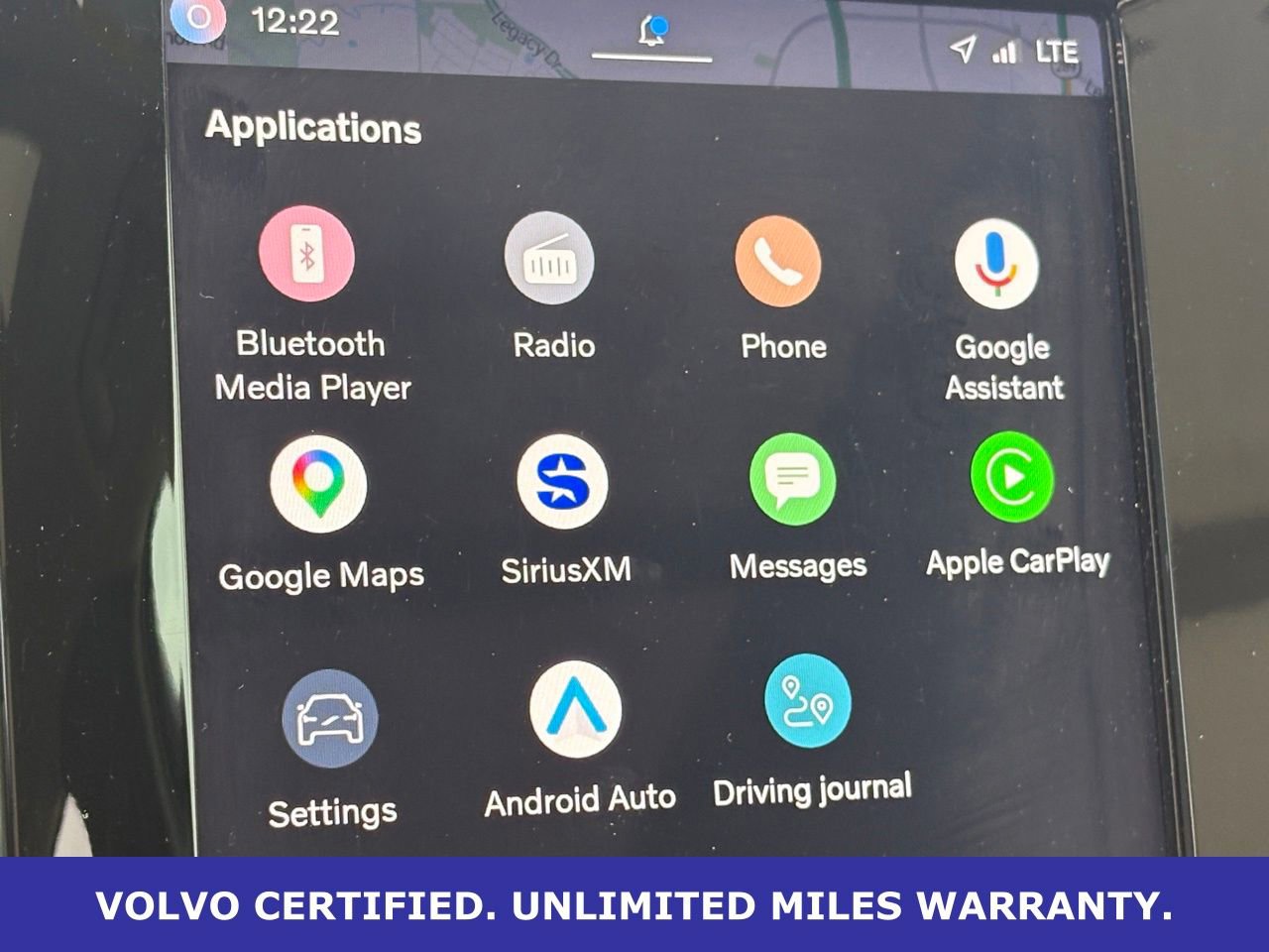 Certified 2024 Volvo XC40 B5 Plus image 24