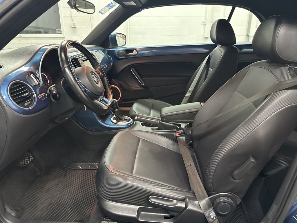 Used 2018 Volkswagen Beetle 2.0T S image 23