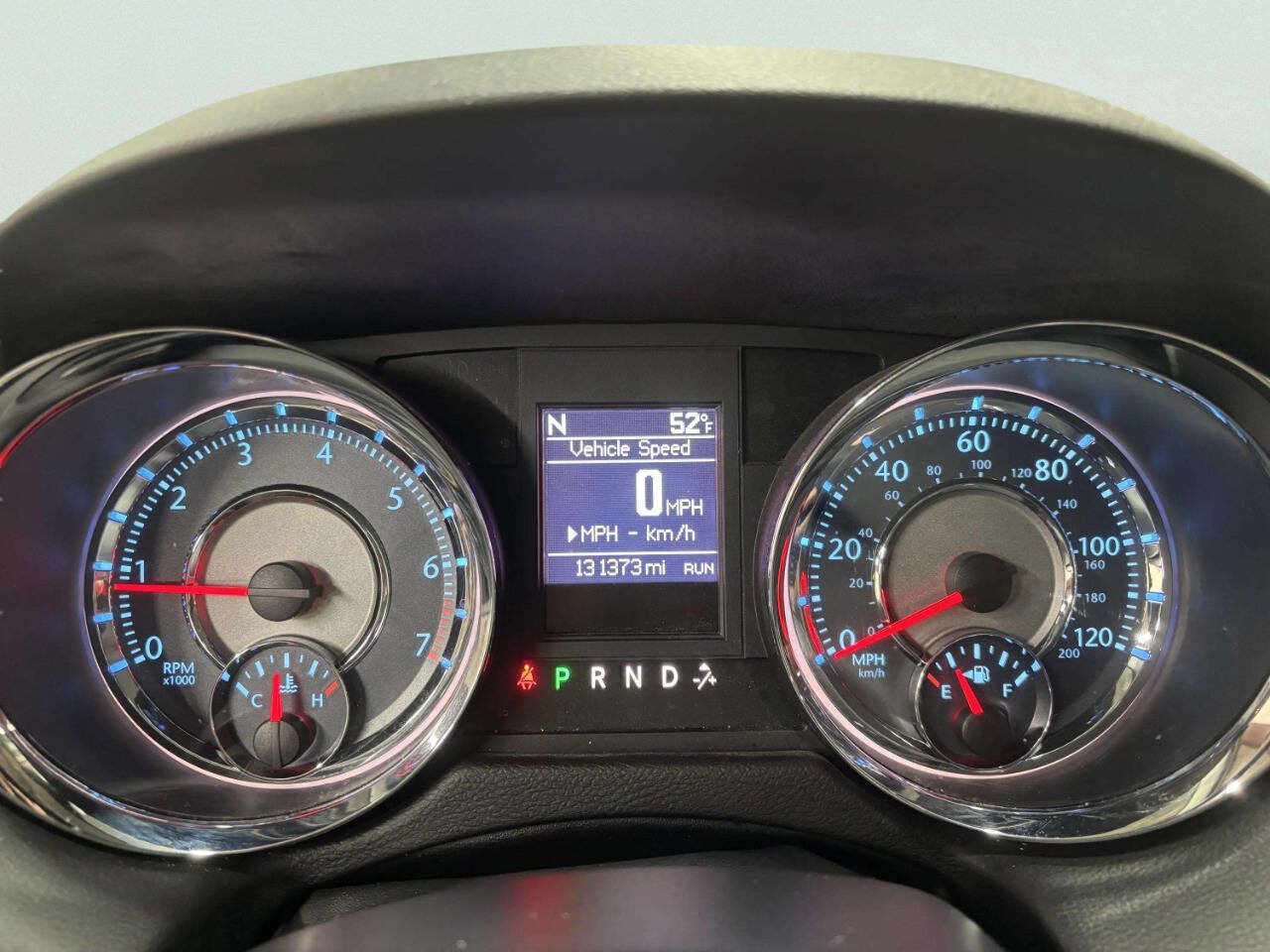 Used 2015 Chrysler Town & Country Touring-L w/ Driver Convenience Group FWD image 34