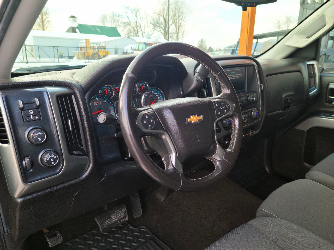 Used 2018 Chevrolet Silverado 1500 LT w/ All Star Edition image 6