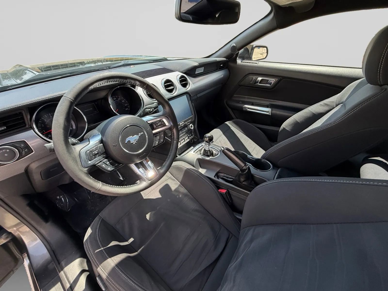 Used 2017 Ford Mustang GT w/ Black Accent Package RWD image 19
