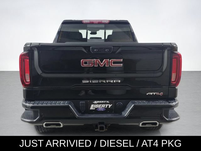 Used 2024 GMC Sierra 1500 AT4 w/ Technology Package AWD/4WD image 4