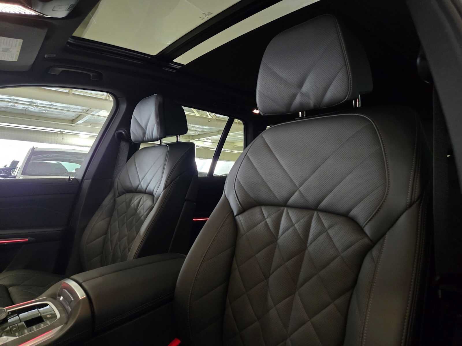 Used 2026 BMW X5 xDrive40i AWD/4WD image 21