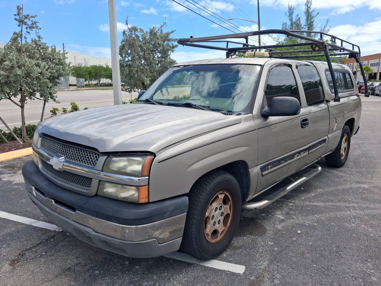 Used 2003 Chevrolet Silverado 1500 LS RWD image 2