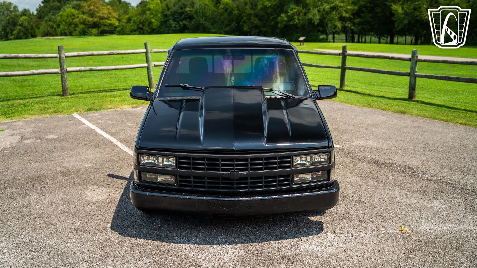 Used 1989 Chevrolet Silverado 1500 2WD Regular Cab image 2
