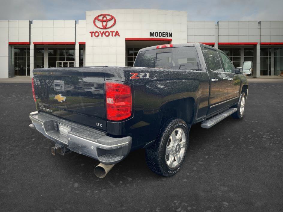 Used 2019 Chevrolet Silverado 2500 LTZ w/ Duramax Plus Package AWD/4WD image 5
