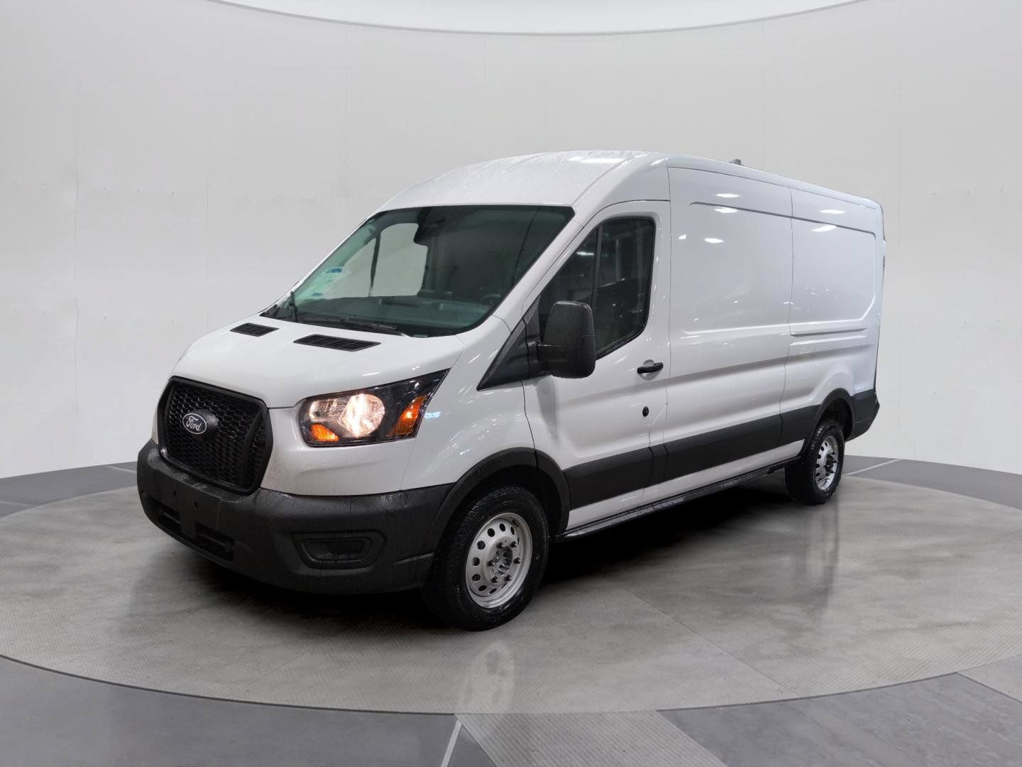 New 2026 Ford Transit 250 148 Medium Roof Extended AWD