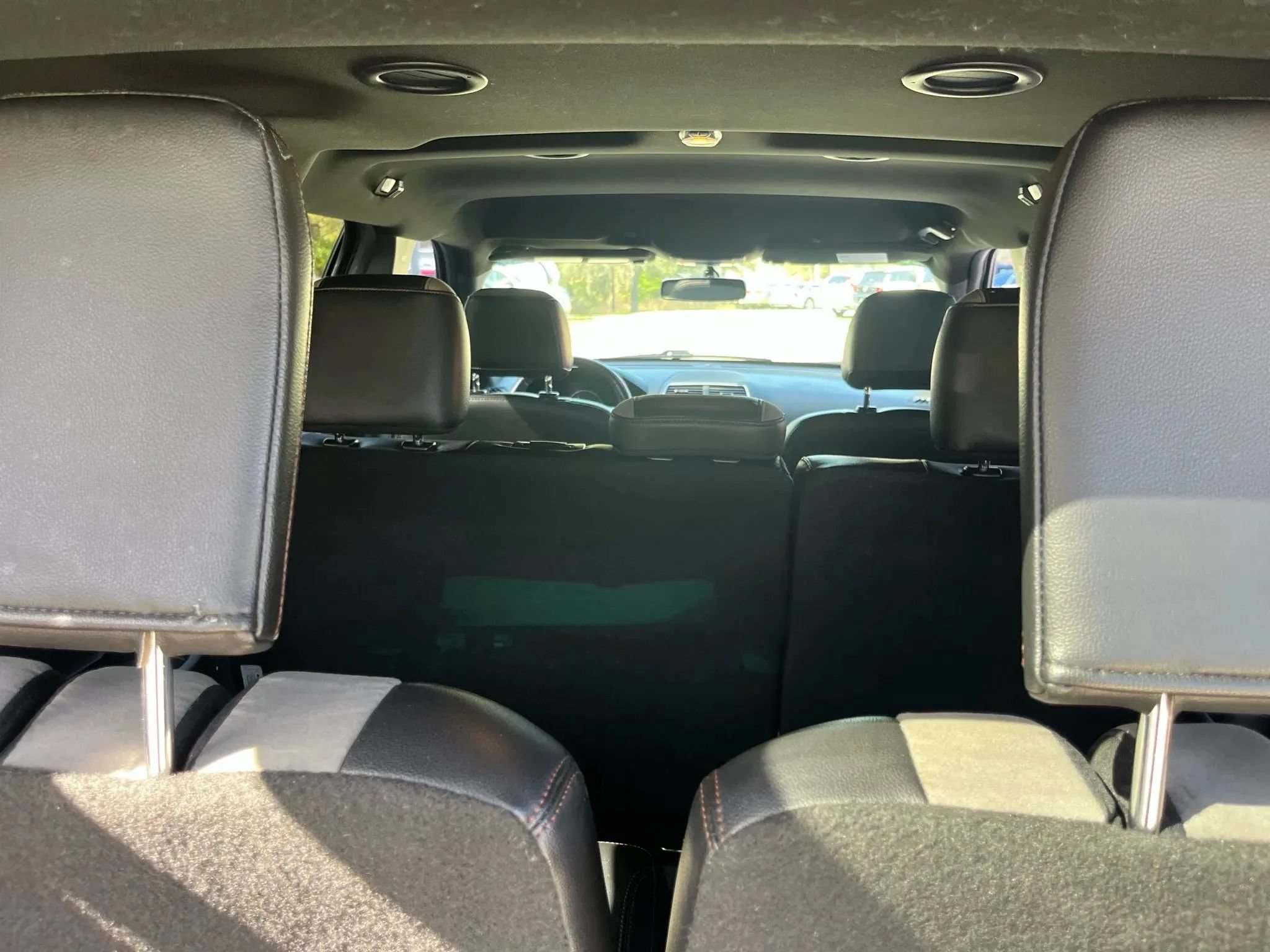 Used 2017 Ford Explorer XLT w/ Equipment Group 202A FWD image 34