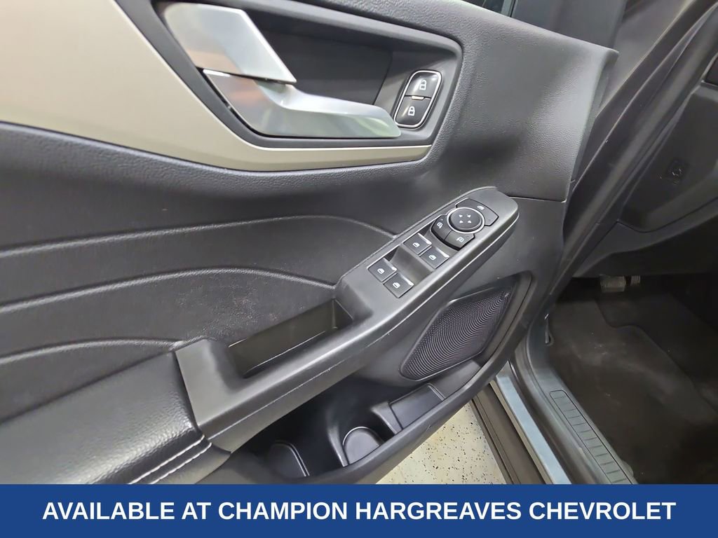 Used 2021 Ford Escape SE w/ Convenience Package image 32