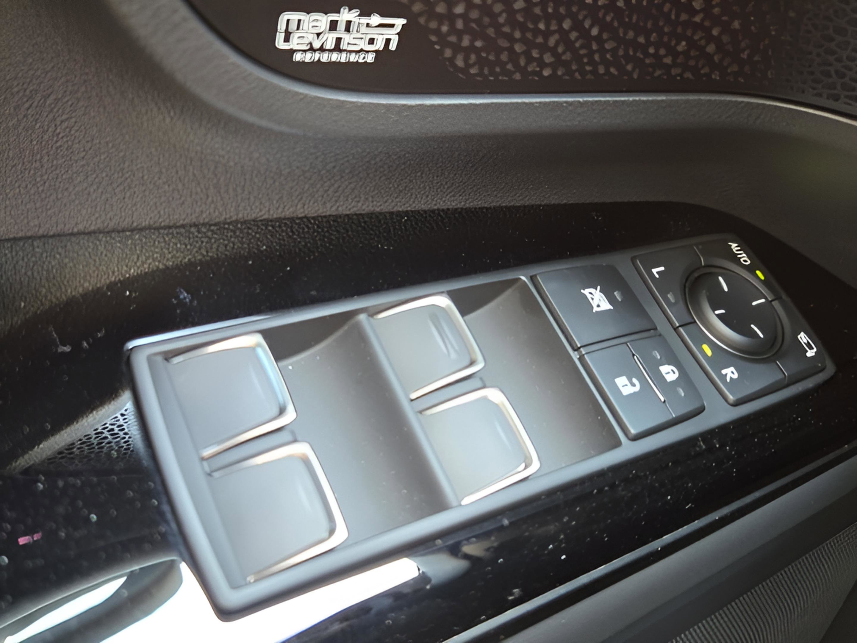 New 2026 Lexus LX 700h Overtrail AWD/4WD image 31