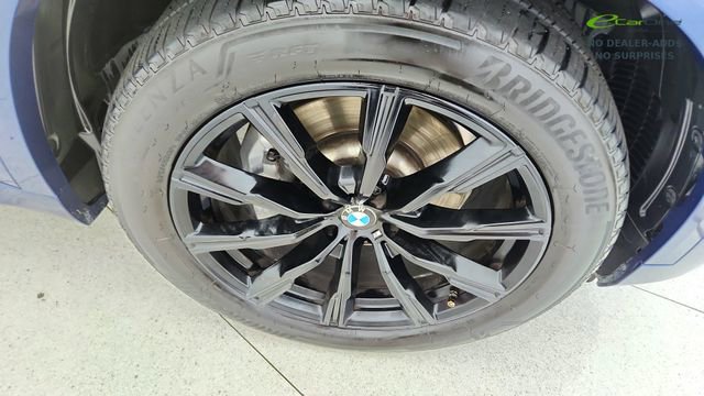 Used 2023 BMW X5 xDrive40i w/ M Sport Package AWD/4WD image 57