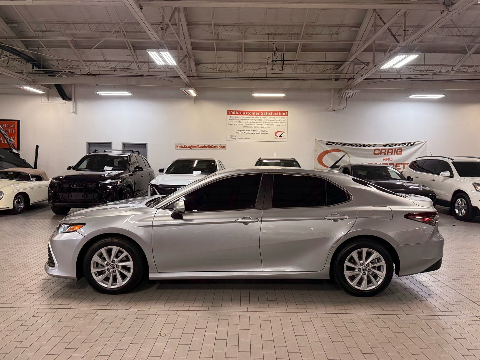 Used 2022 Toyota Camry LE image 8