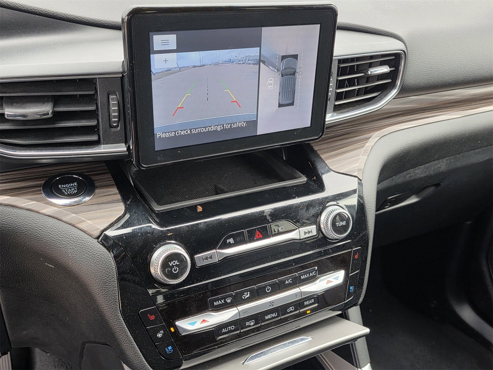 Used 2023 Ford Explorer Limited w/ Equipment Group 301A image 14