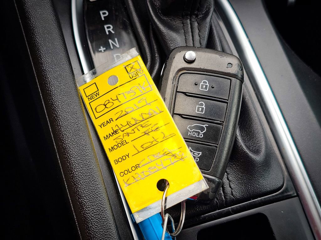 Used 2019 Hyundai Santa Fe SE image 34