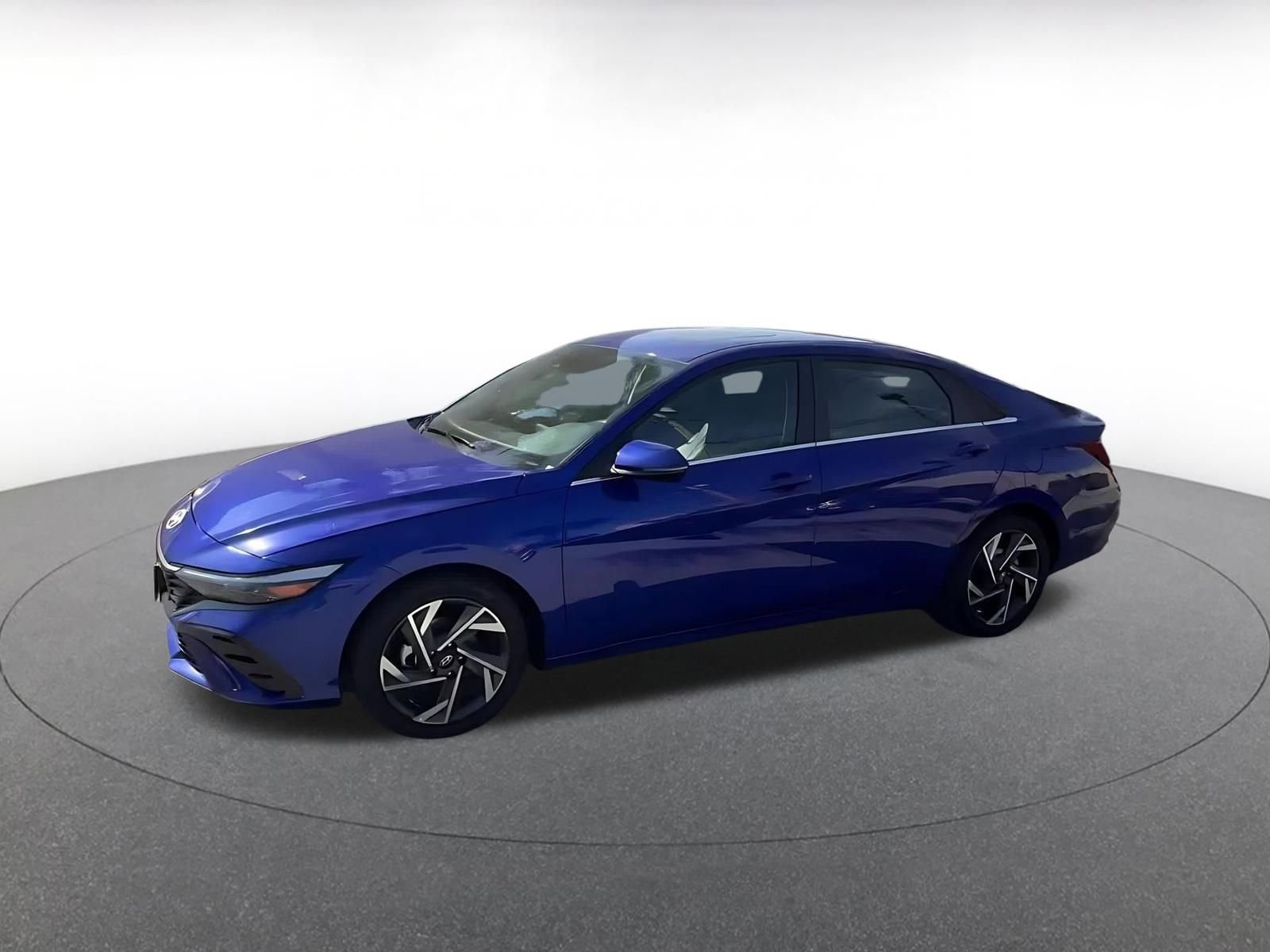 Used 2025 Hyundai Elantra Limited image 8