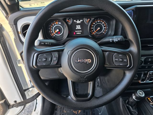 Used 2025 Jeep Gladiator Sport AWD/4WD image 24