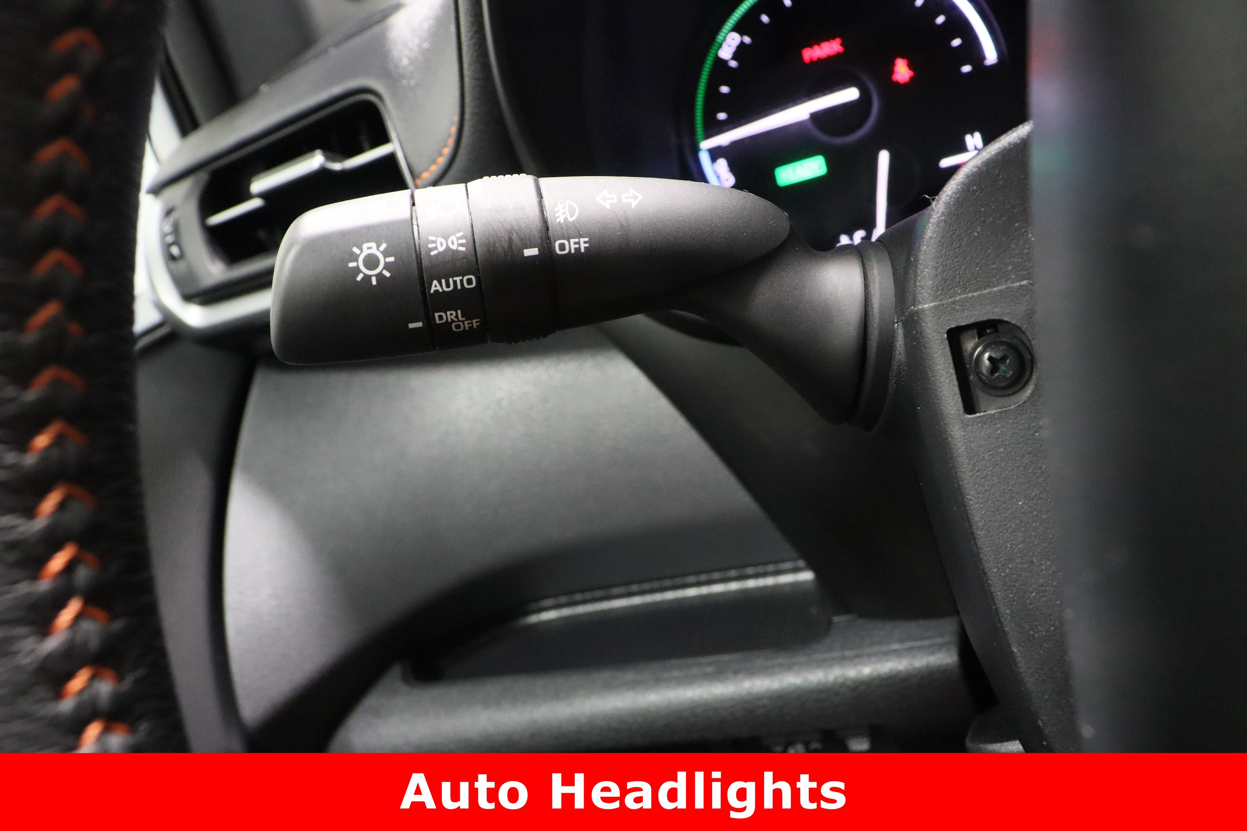 Used 2023 Toyota Sienna XSE image 27