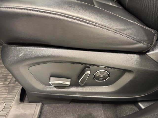 Used 2020 Ford Explorer Platinum w/ Premium Technology Package image 14