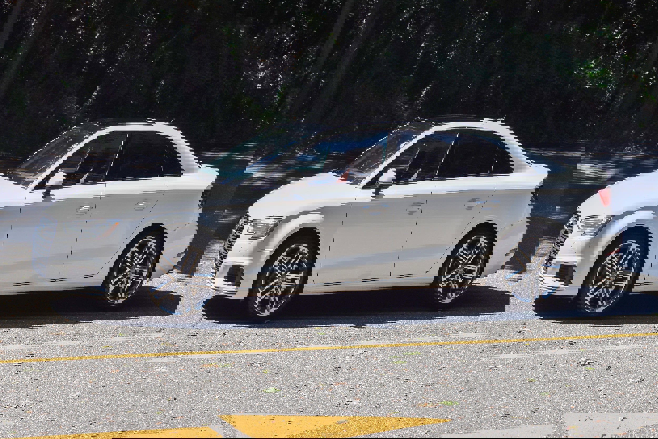 Used 2020 Audi A3 2.0T Premium w/ Final Edition Package image 4