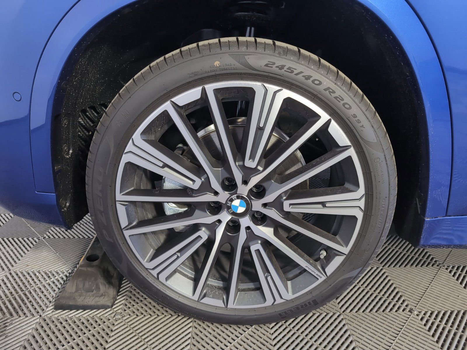 Used 2025 BMW X1 xDrive28i w/ Technology Package image 8