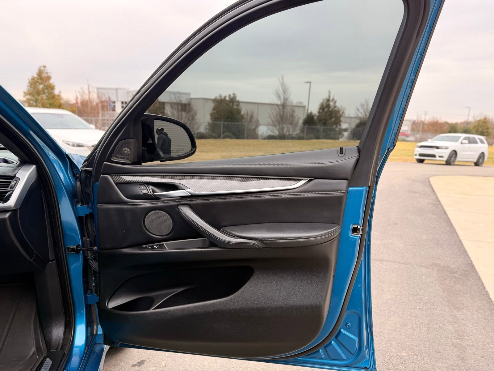 Used 2016 BMW X6 M image 27