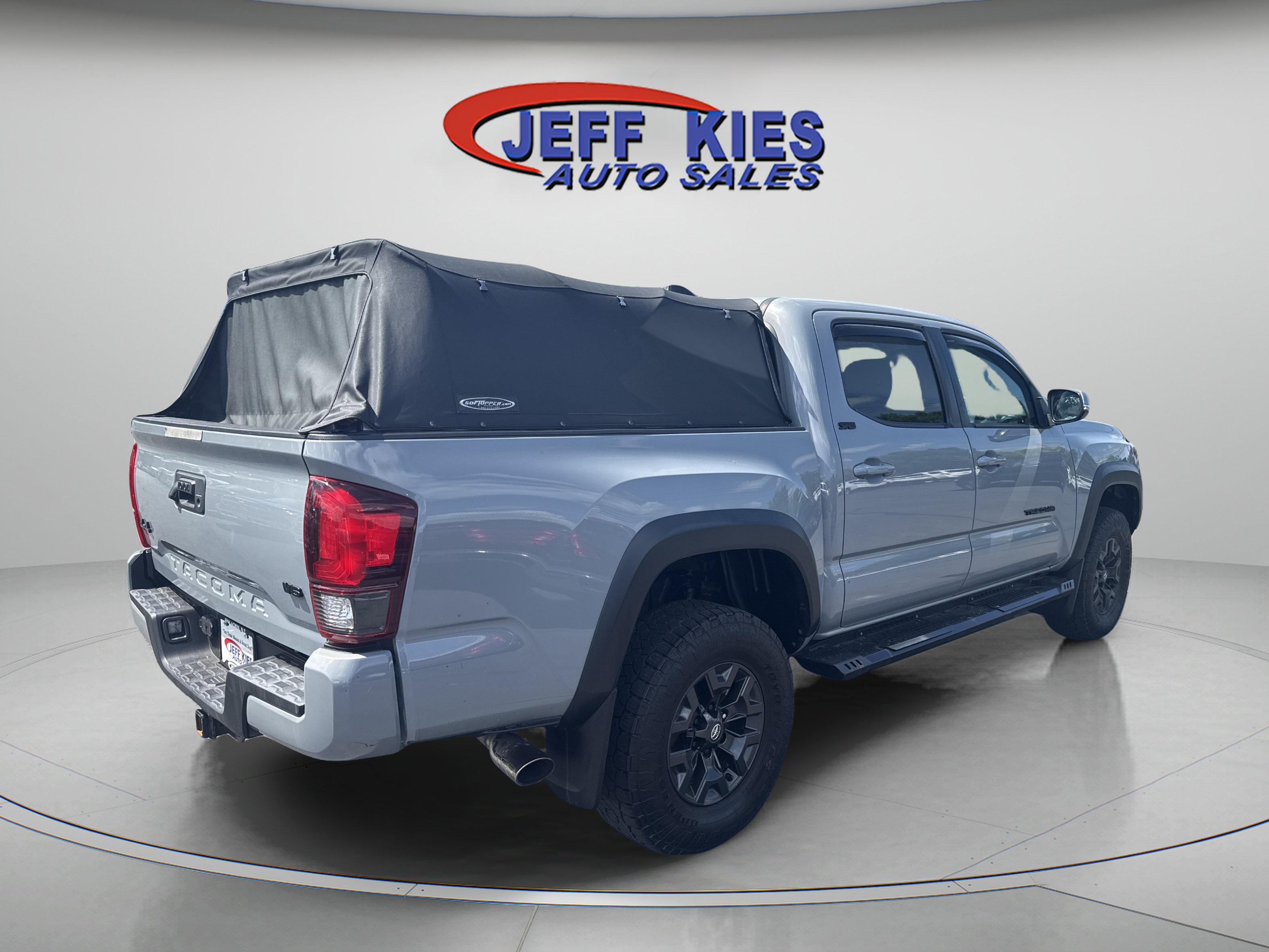 Used 2021 Toyota Tacoma SR5 w/ Trail Edition AWD/4WD image 5