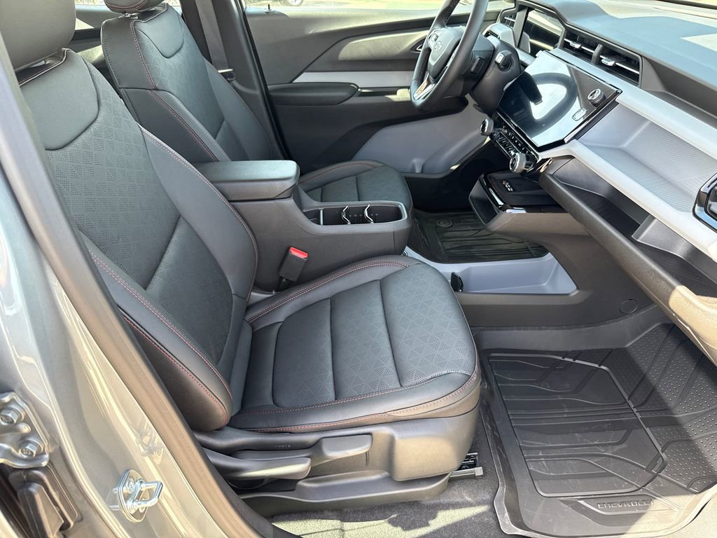 New 2027 Chevrolet Bolt RS w/ Technology Package FWD image 10