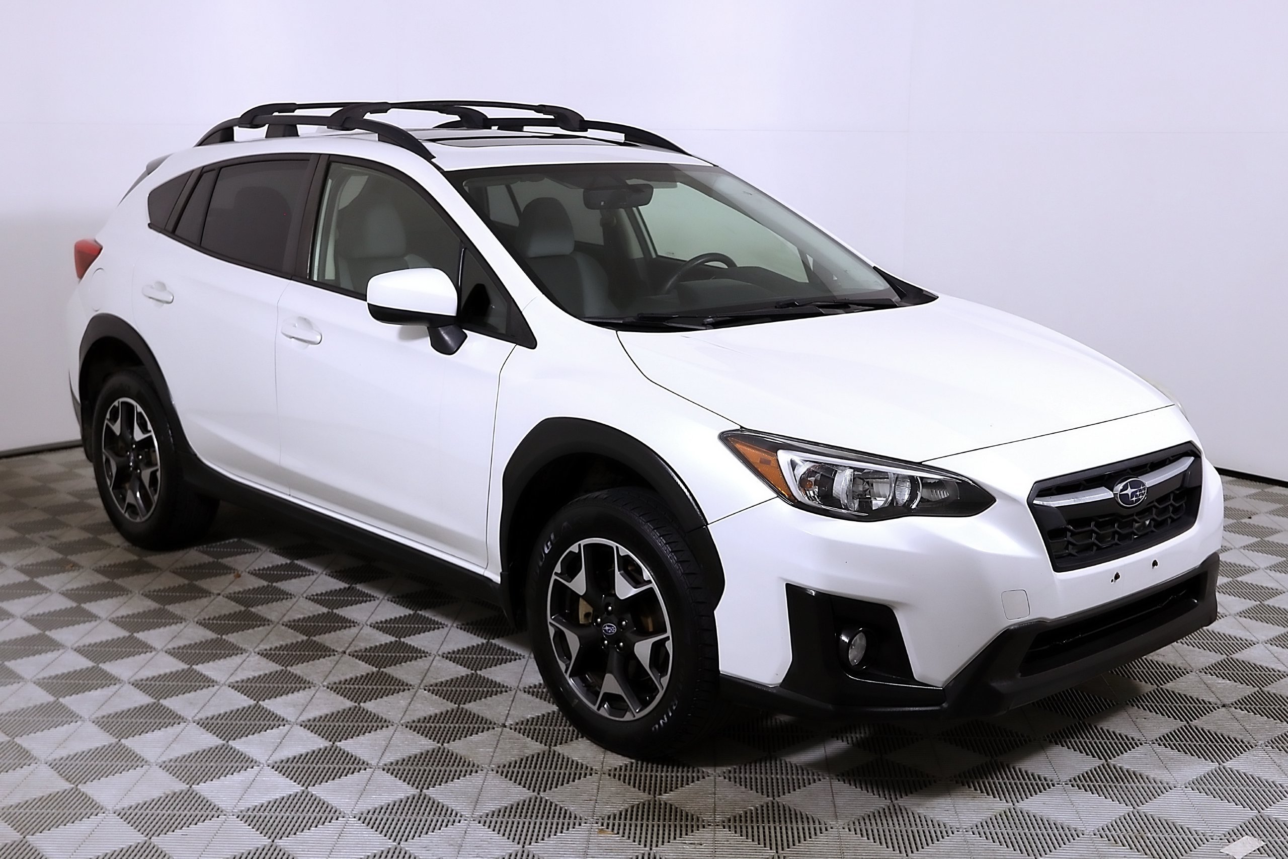 Used 2019 Subaru Crosstrek 2.0i Premium w/ Moonroof Package AWD/4WD image 5