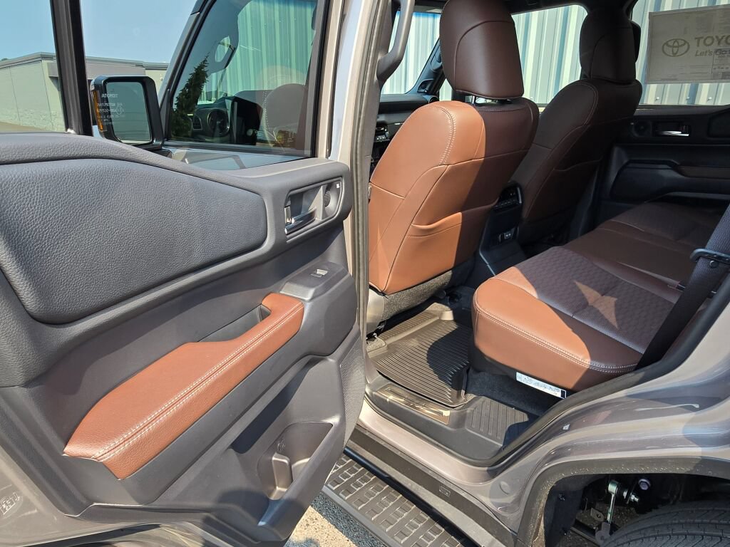 New 2027 Toyota Land Cruiser w/ Premium Package AWD/4WD image 10