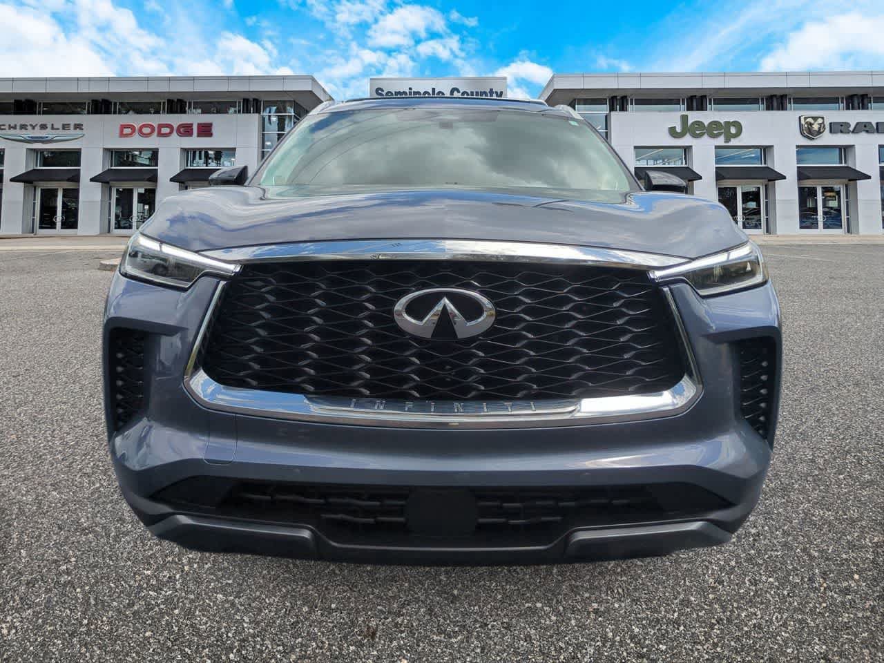 Used 2025 INFINITI QX60 Sensory AWD/4WD image 3