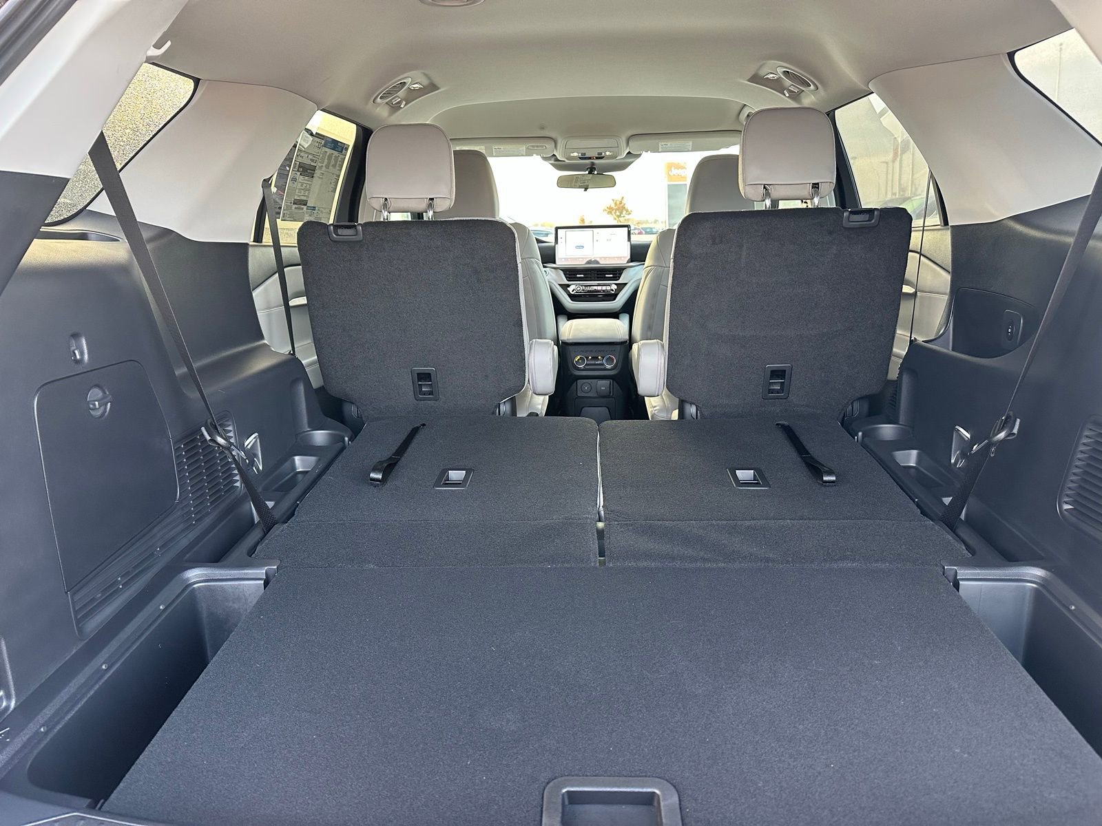 New 2025 Ford Explorer Active w/ Active Comfort Package image 30