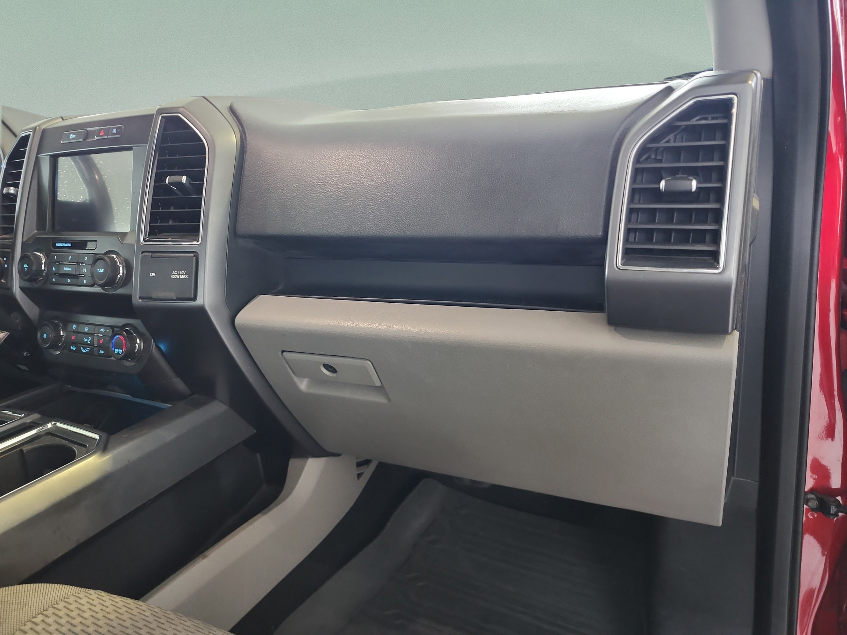 Certified 2019 Ford F150 XLT w/ Equipment Group 302A Luxury RWD image 20