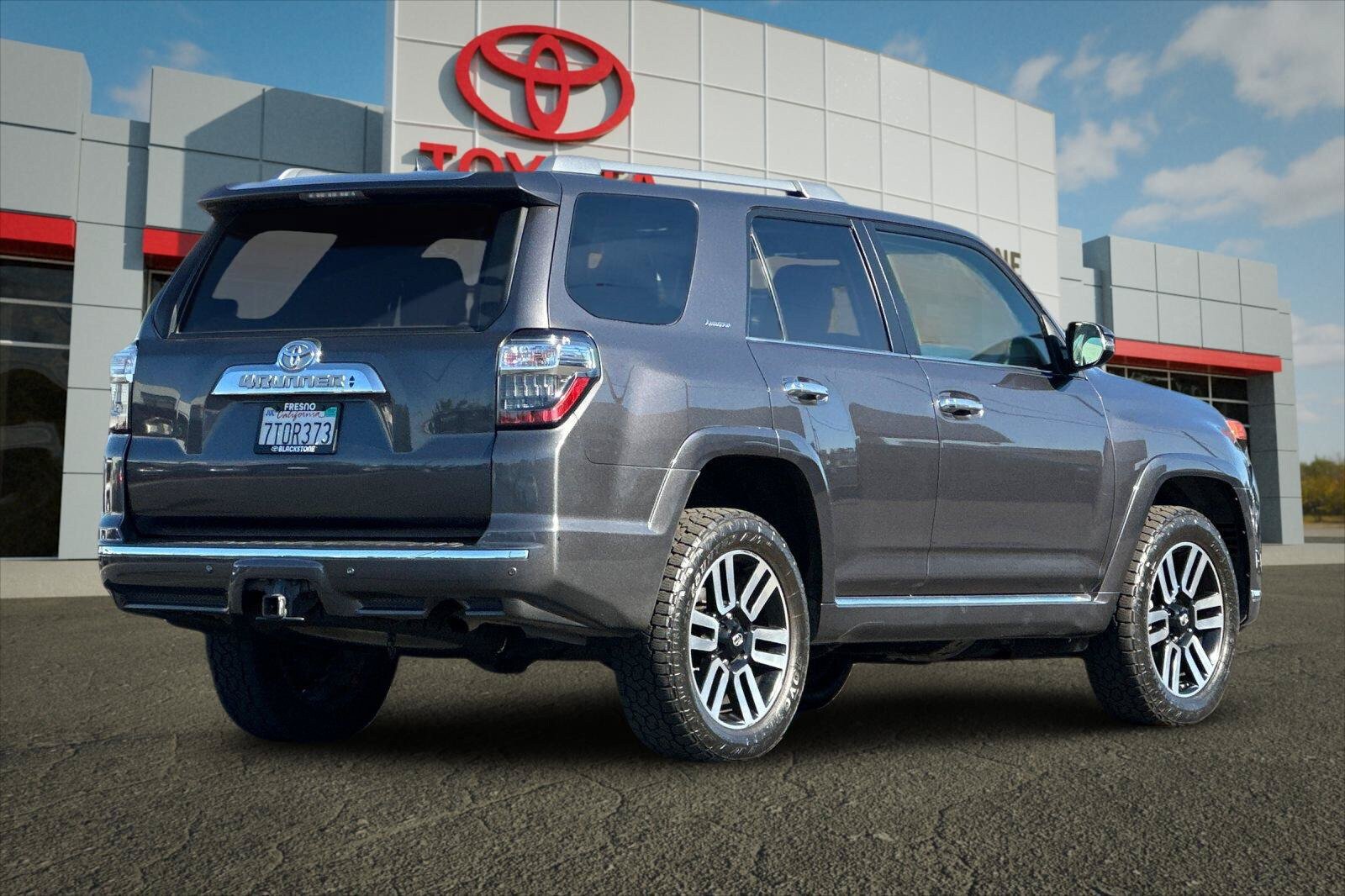 Certified 2016 Toyota 4Runner Limited AWD/4WD image 3