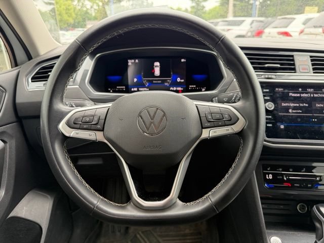 Used 2023 Volkswagen Tiguan SE AWD/4WD image 20