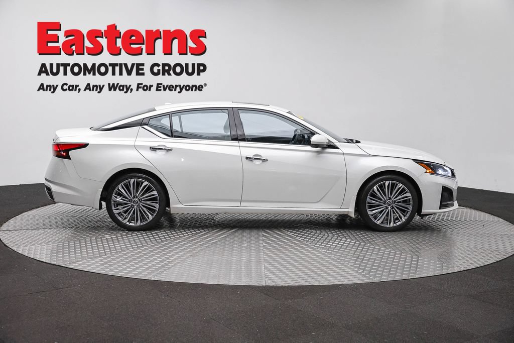 Used 2023 Nissan Altima 2.5 SL FWD image 4